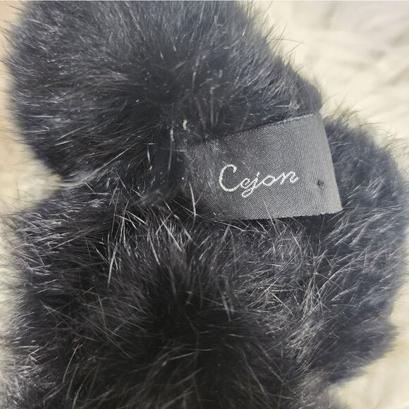 Luxury Cejon Fur Scarf - Picture 4 of 10